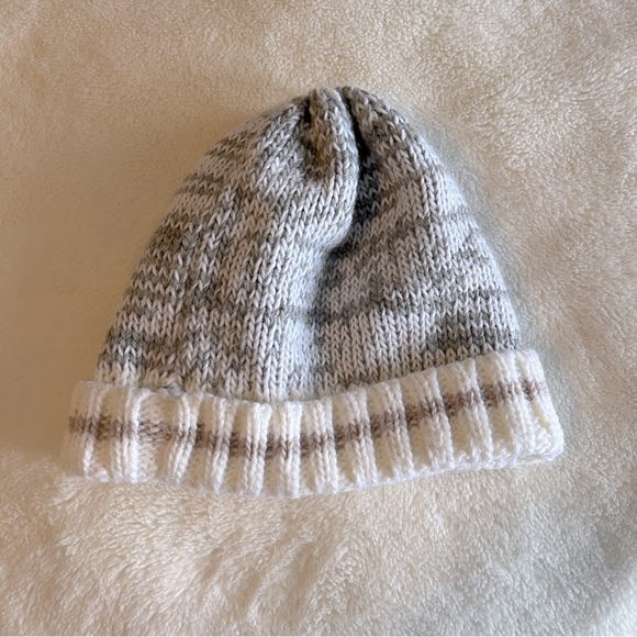 Winter Hat ❄️ - Picture 3 of 10